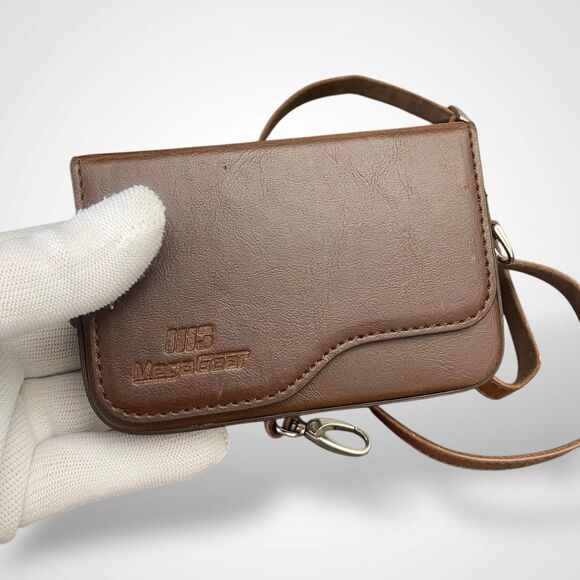 MegaGear Canon PowerShot G9 X Mark II, G9 X Leather Camera Hard Case with Strap - Picture 2 of 14